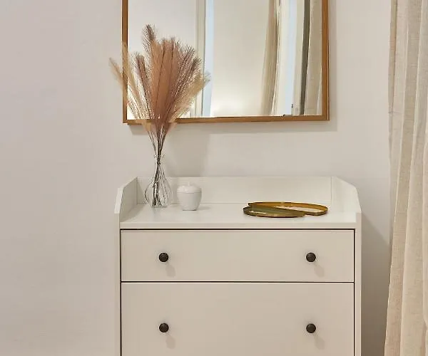Bbarcelona Calabria Flat شقة برشلونة