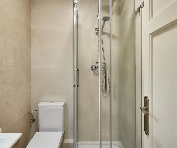 Bbarcelona Calabria Flat * برشلونة
